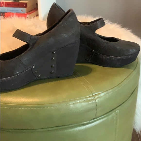 Antelope Collection Mary Jane Platforms Size 38 - Picture 5 of 6